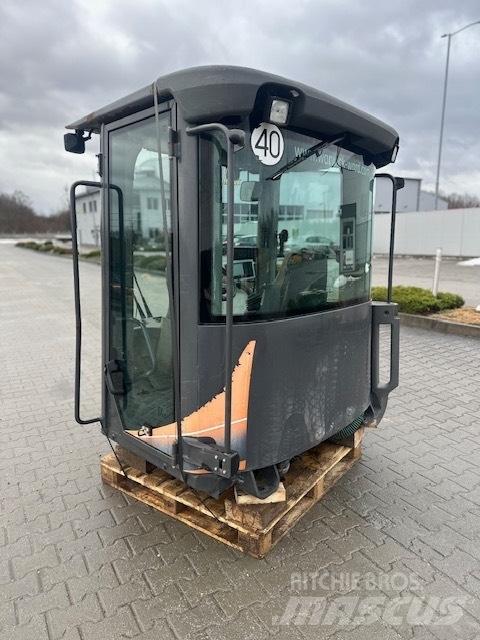 CASE 721 F USED CAB Kabin