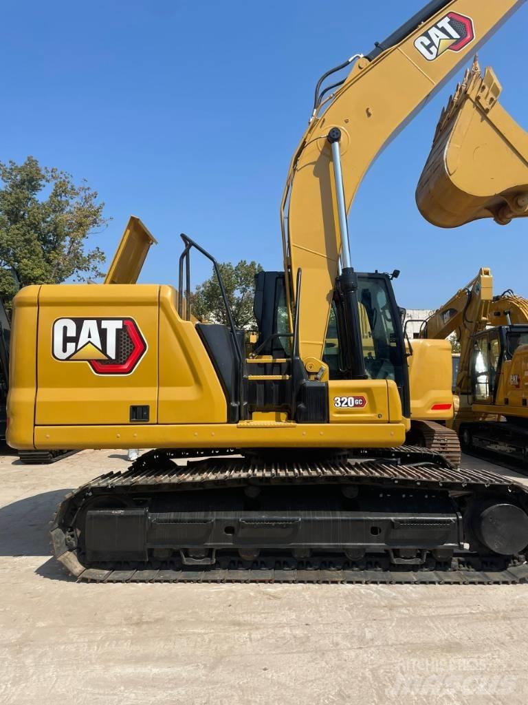 CAT 320 GC Lastik tekerli ekskavatörler