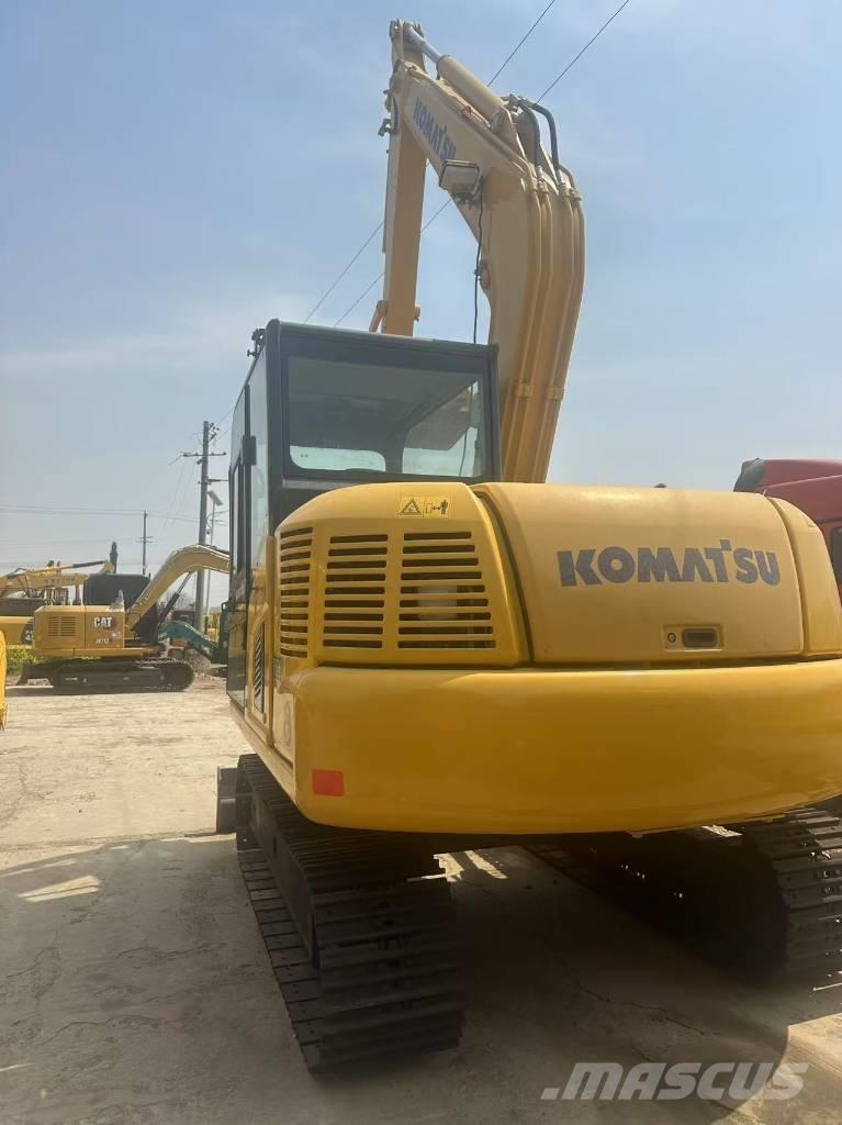 Komatsu PC 70 Paletli ekskavatörler