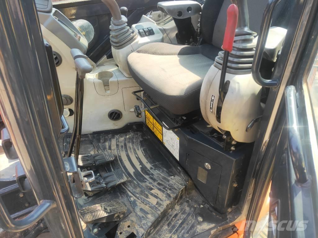 Hitachi ZX55USR-5A Mini ekskavatörler, 7 tona dek