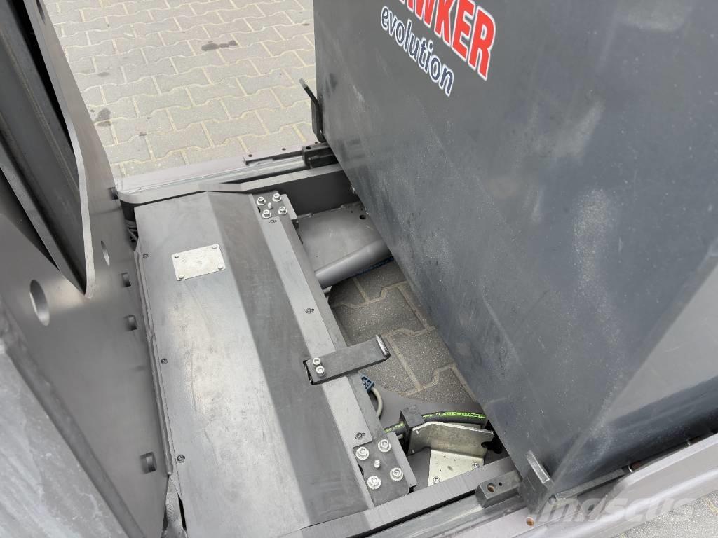 Nissan ULS 120 Reach truck - depo içi istif araçları