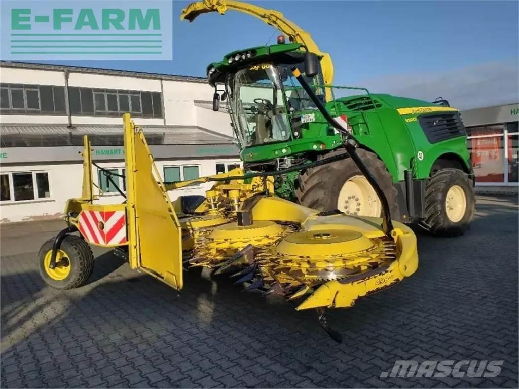 John Deere 9800 Kendi yürür silaj makinalari
