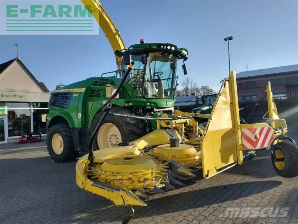 John Deere 9800 Kendi yürür silaj makinalari