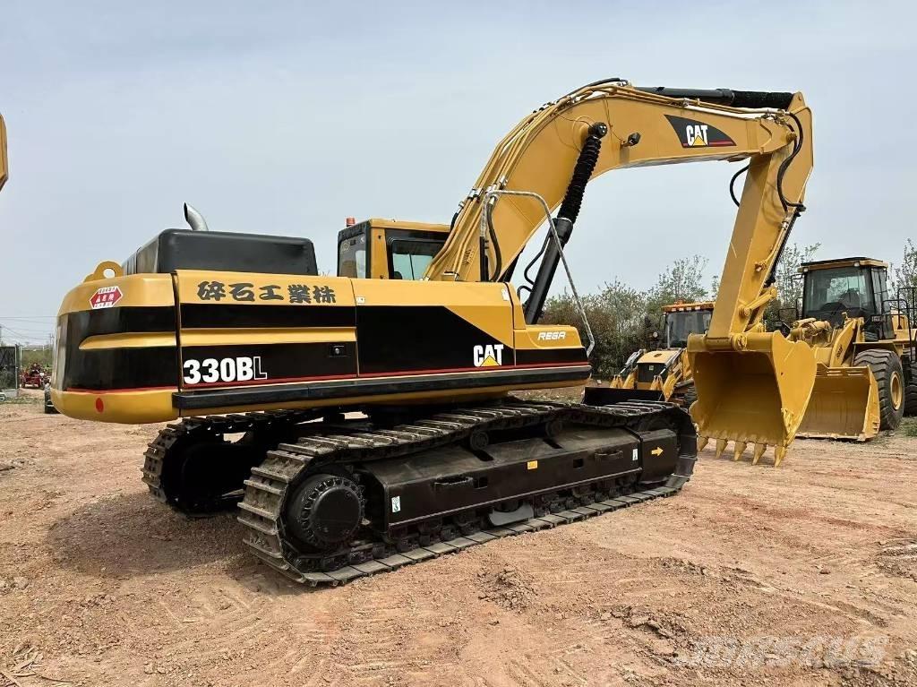 CAT 330 B Paletli ekskavatörler