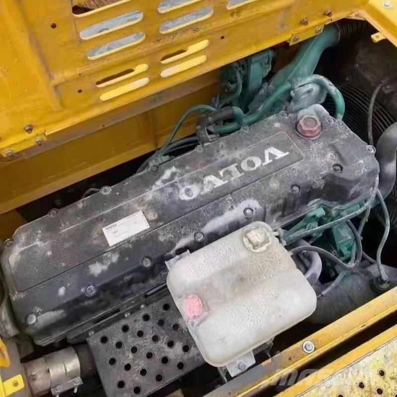 Volvo EC 360 Paletli ekskavatörler