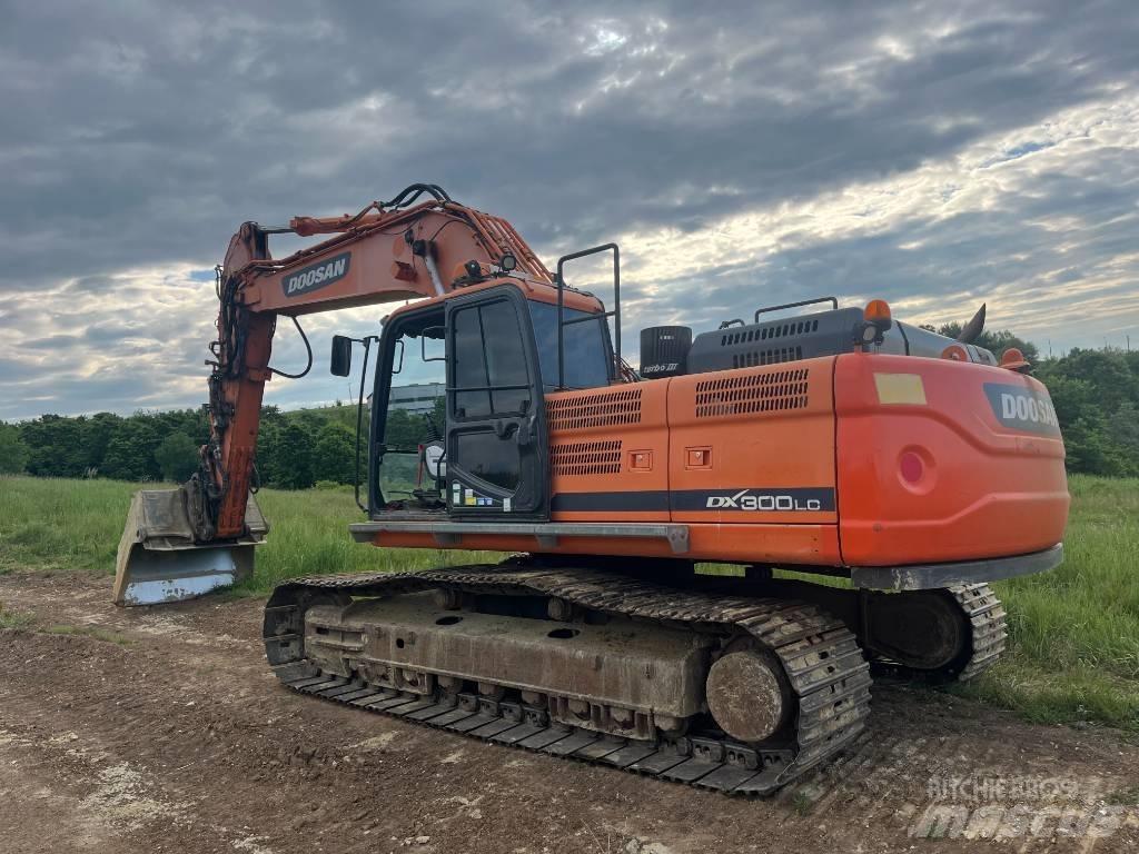 Doosan DX 300 LC Paletli ekskavatörler