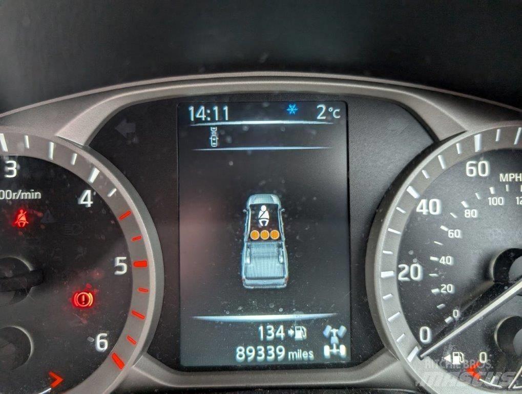 Nissan Navara Pikaplar