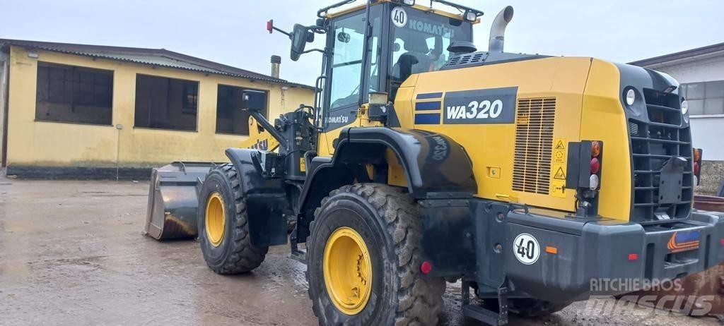 Komatsu WA 320 Tekerlekli yükleyiciler