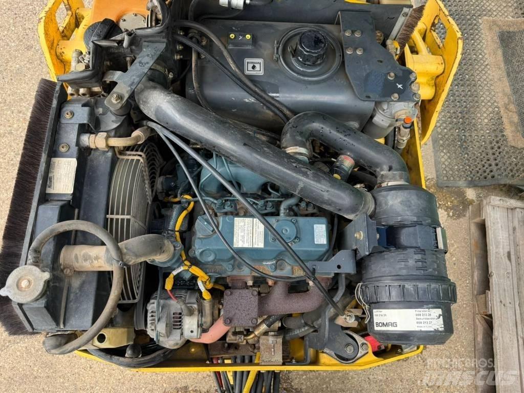 Bomag BW 120 AD-4 Çift tamburlu silindirler