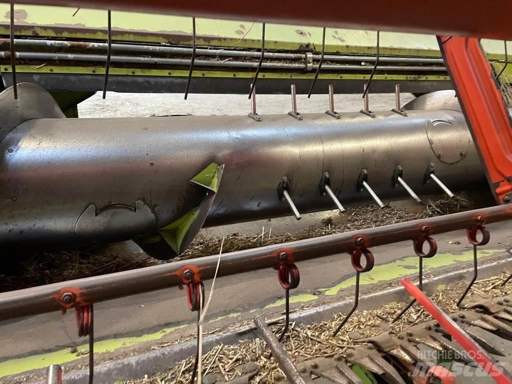 CLAAS LEXION 580 Biçerdöverler