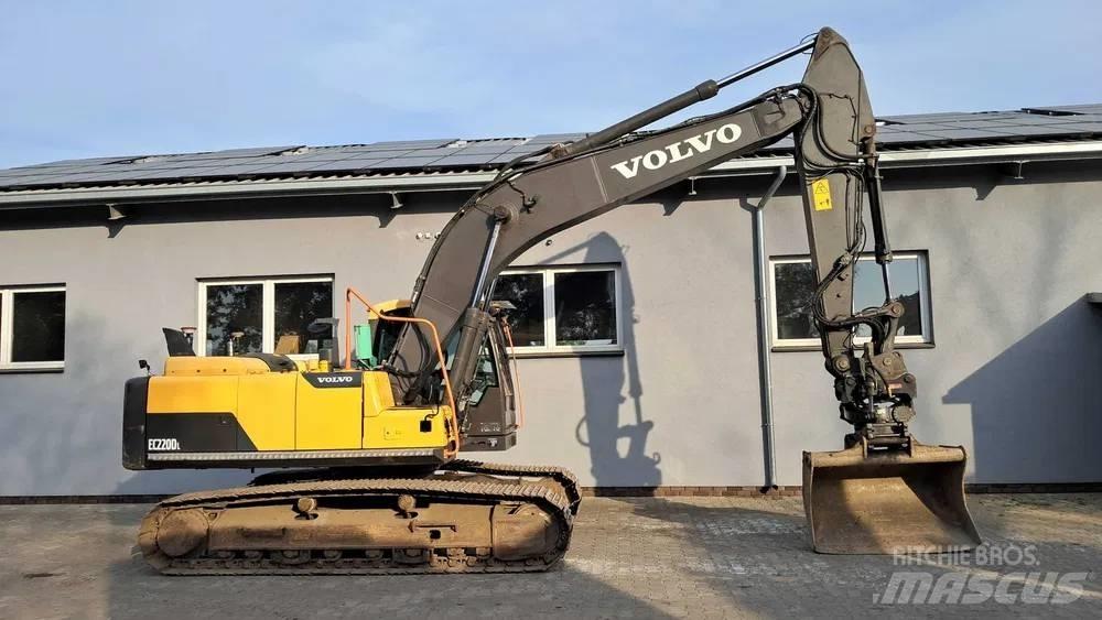 Volvo EC 220 DL Paletli ekskavatörler