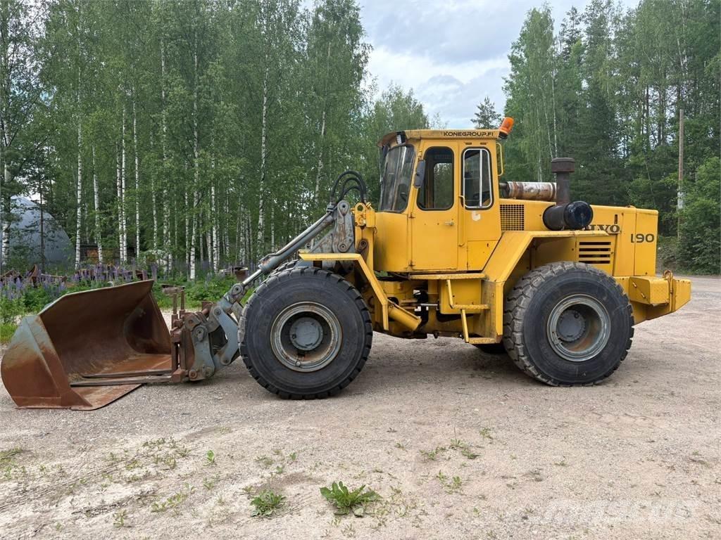 Volvo BM L90 5.5. Tekerlekli yükleyiciler