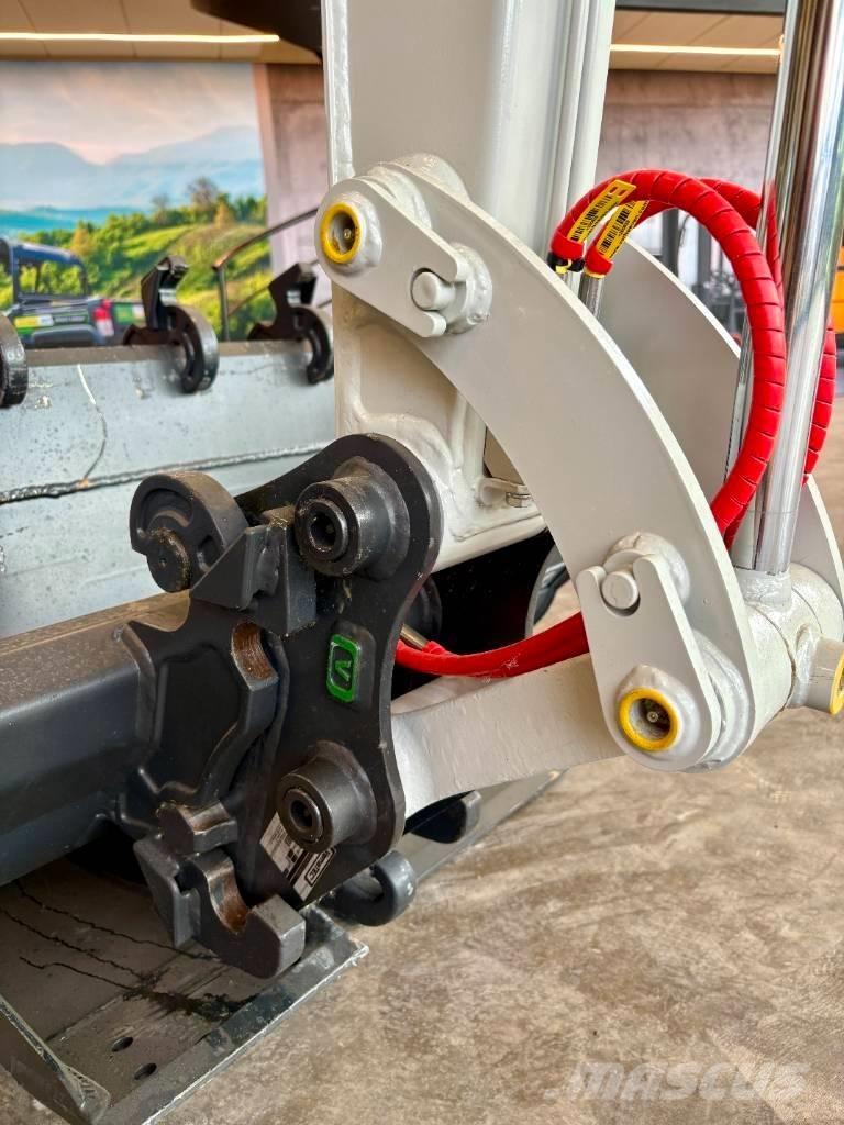 Takeuchi TB 225 Mini ekskavatörler, 7 tona dek