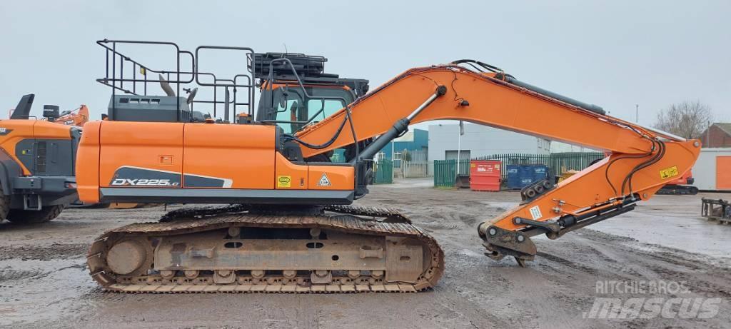 Doosan DX225LC-5 Paletli ekskavatörler