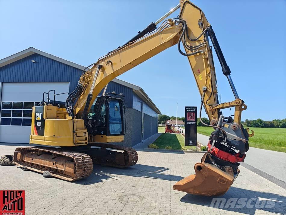 CAT 325 FL CR Paletli ekskavatörler