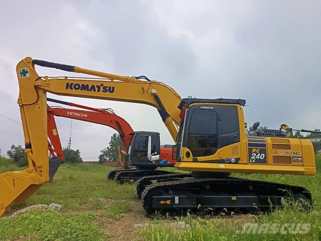 Komatsu PC 240 Paletli ekskavatörler