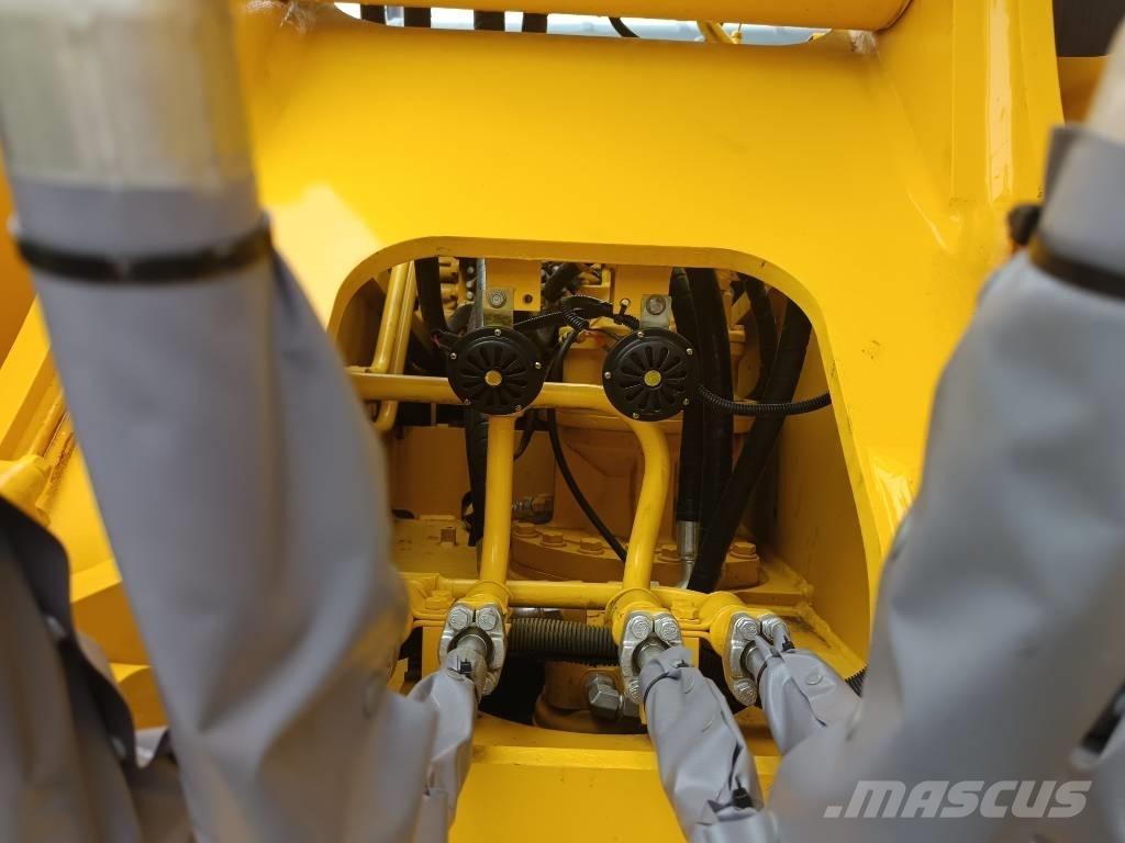 Komatsu PC 240 Paletli ekskavatörler