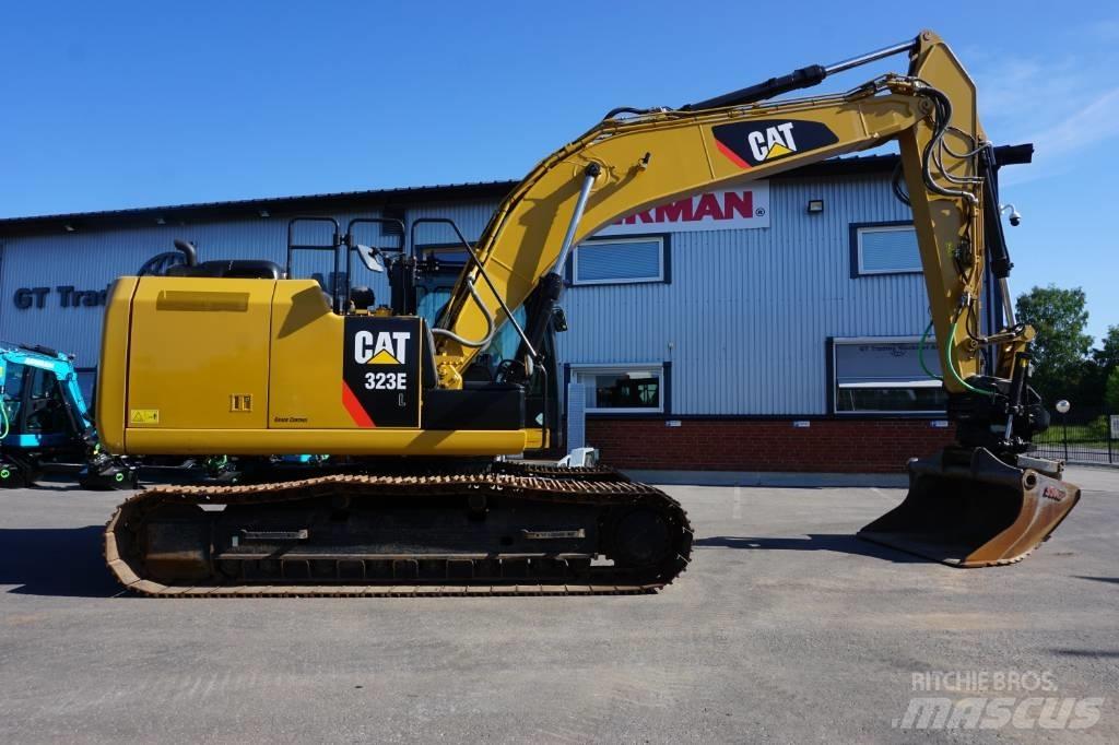 CAT 323EL *Uthyres* Paletli ekskavatörler
