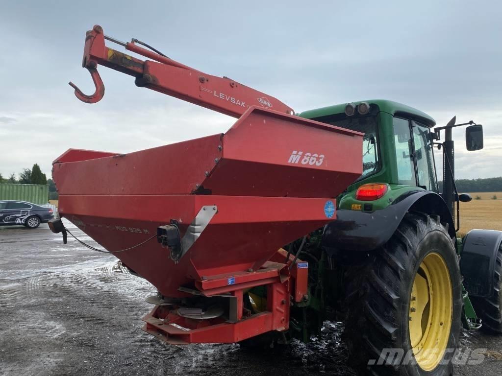 Kuhn M863 Mineral gübre dagiticilar
