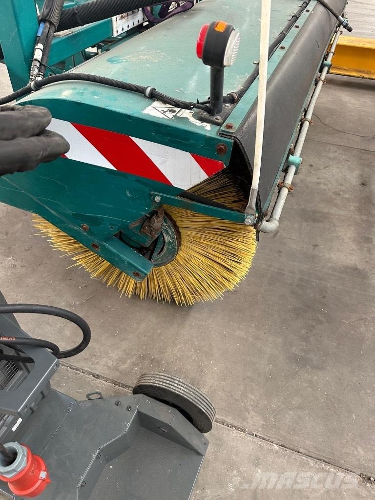 Burtec BB 235/80 S Süpürgeler