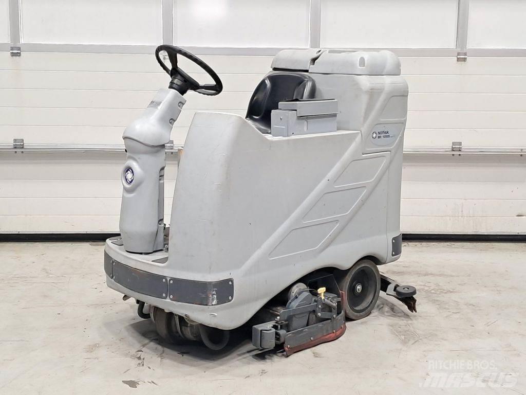 Nilfisk BR1050CS İç mekan süpürme makineleri