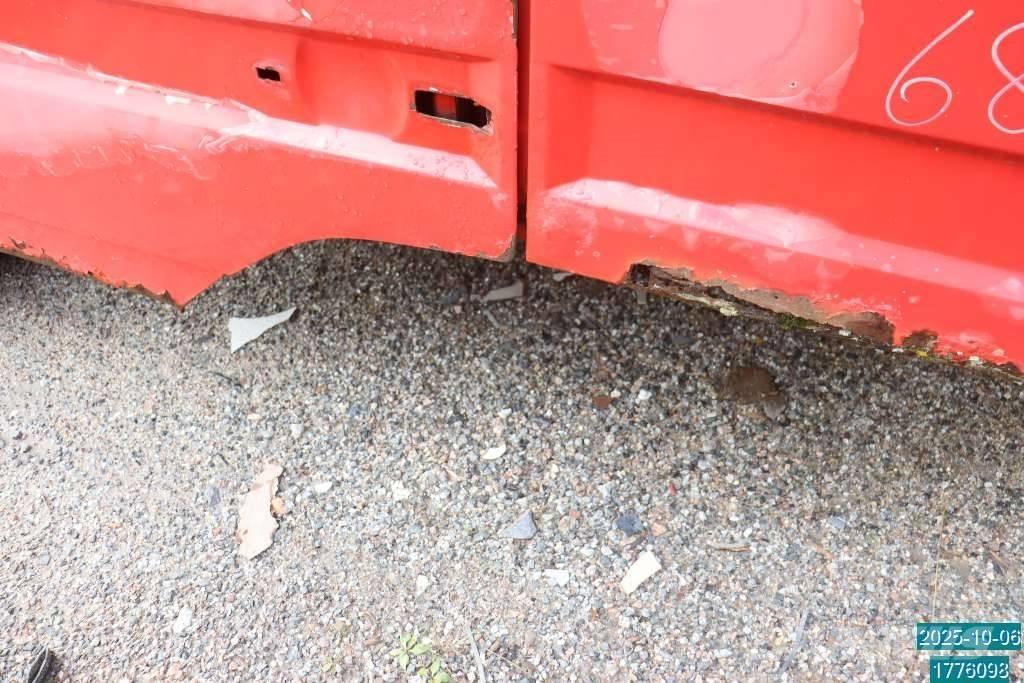 Scania P 82 M Kabinler