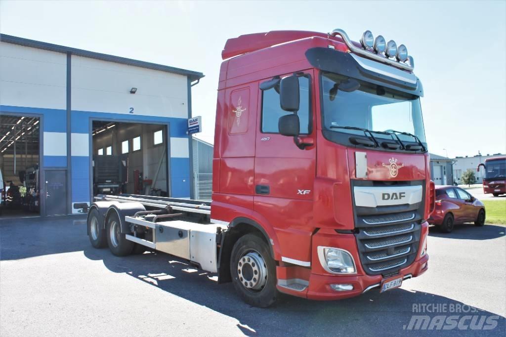DAF XF 480 FAS 6x2 Römorklar, konteyner