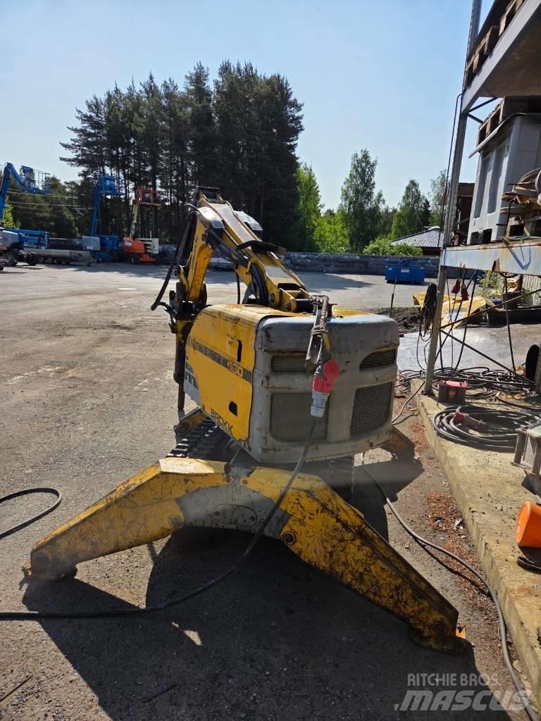 Brokk 160 Yıkım ekskavatörleri