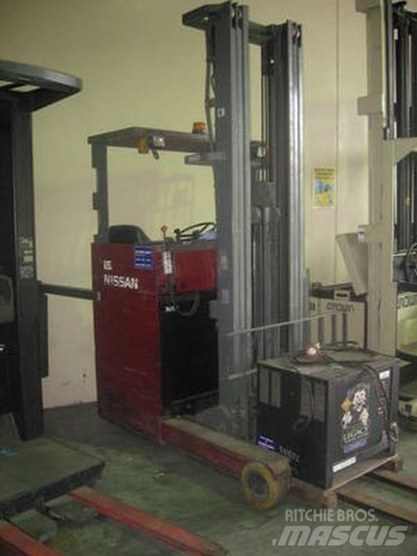 Nissan Reach Truck Reach truck - depo içi istif araçları