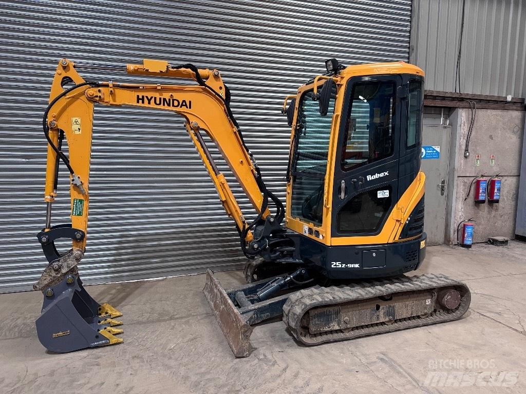 Hyundai R25Z-9 AK Mini ekskavatörler, 7 tona dek