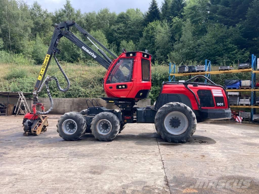 Komatsu 901 Biçerdöverler