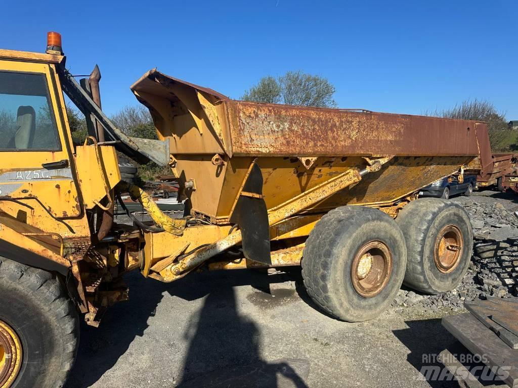 Volvo A 25 C Belden kirma kaya kamyonu
