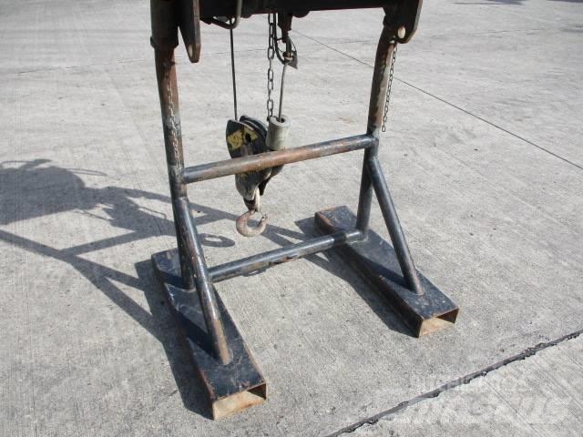 Manitou lier 3 Ton Diger parçalar
