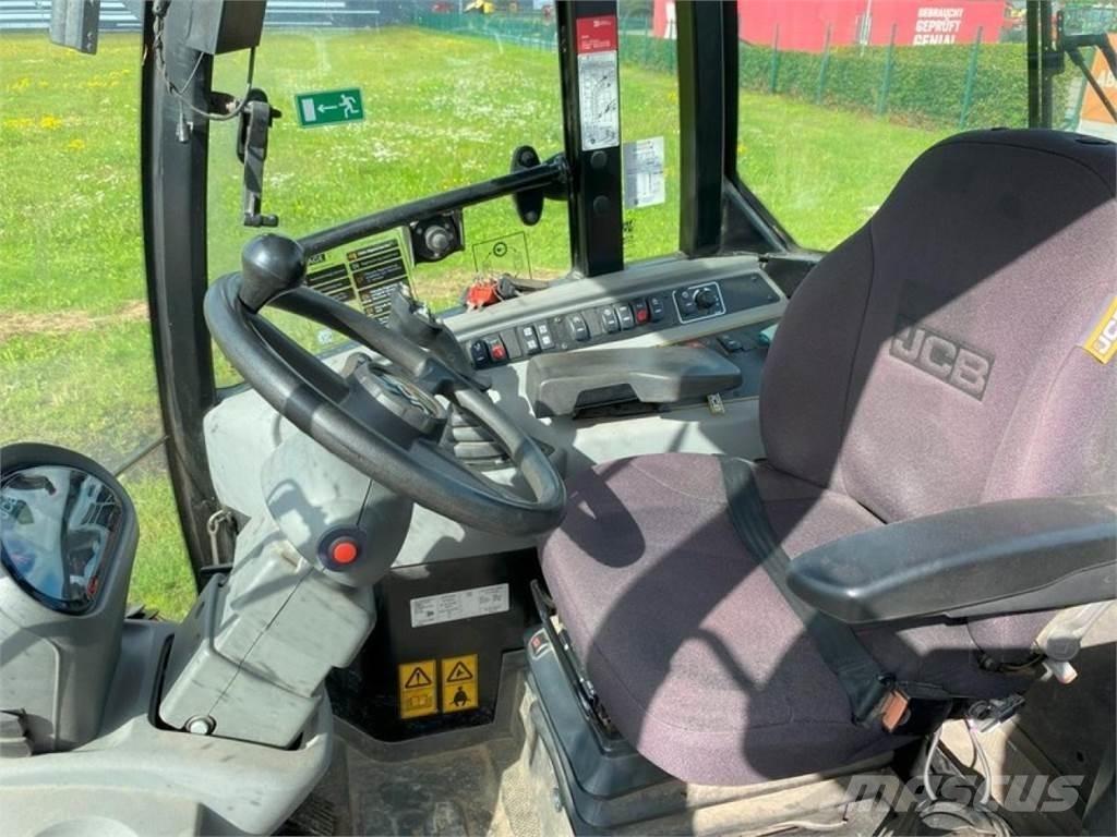 JCB TM 220 - 40 KM/H Tarimsal teleskopik yükleyiciler
