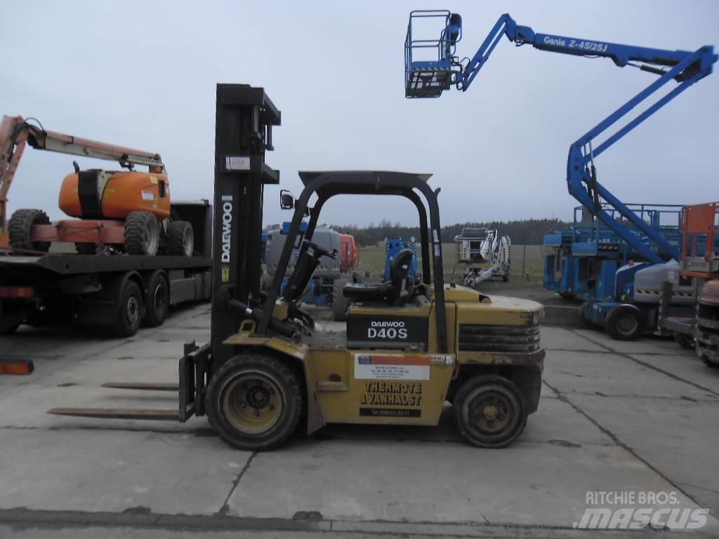 Daewoo Doosan D 40S Dizel forkliftler