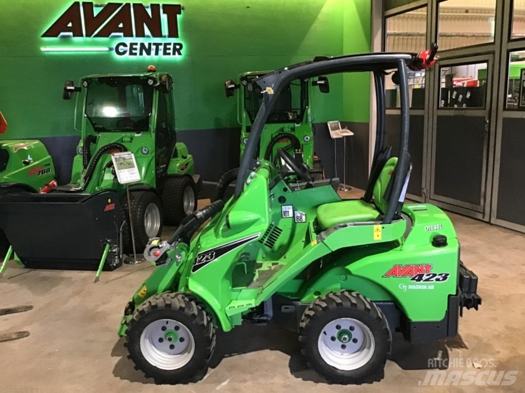Avant 423 Skid steer loderler