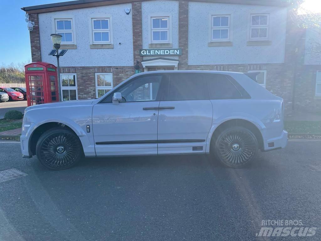 Rolls Royce Cullinan Otomobiller