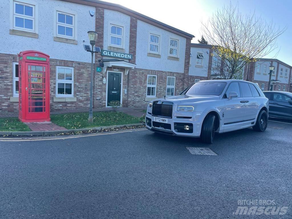 Rolls Royce Cullinan Otomobiller
