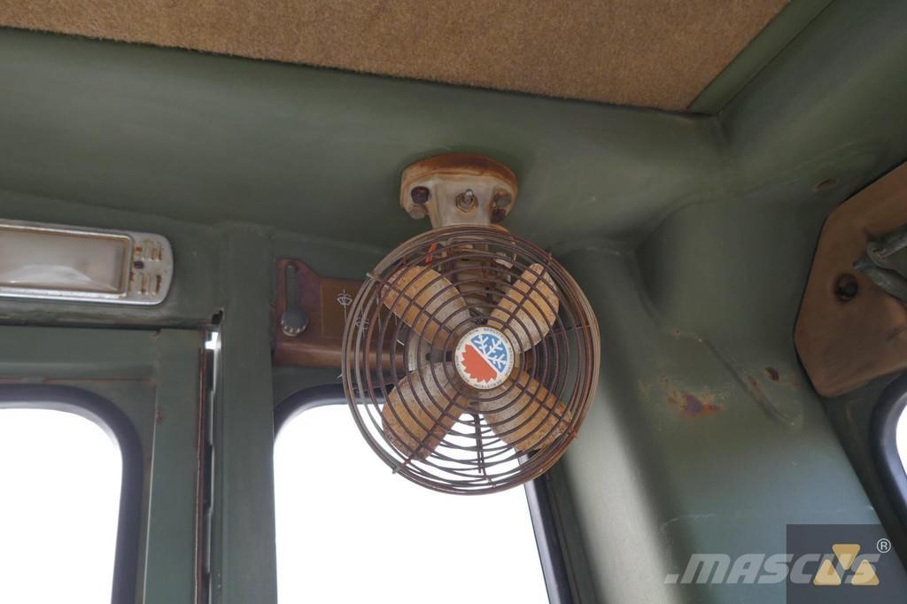 CAT 130G Ex-army Greyderler