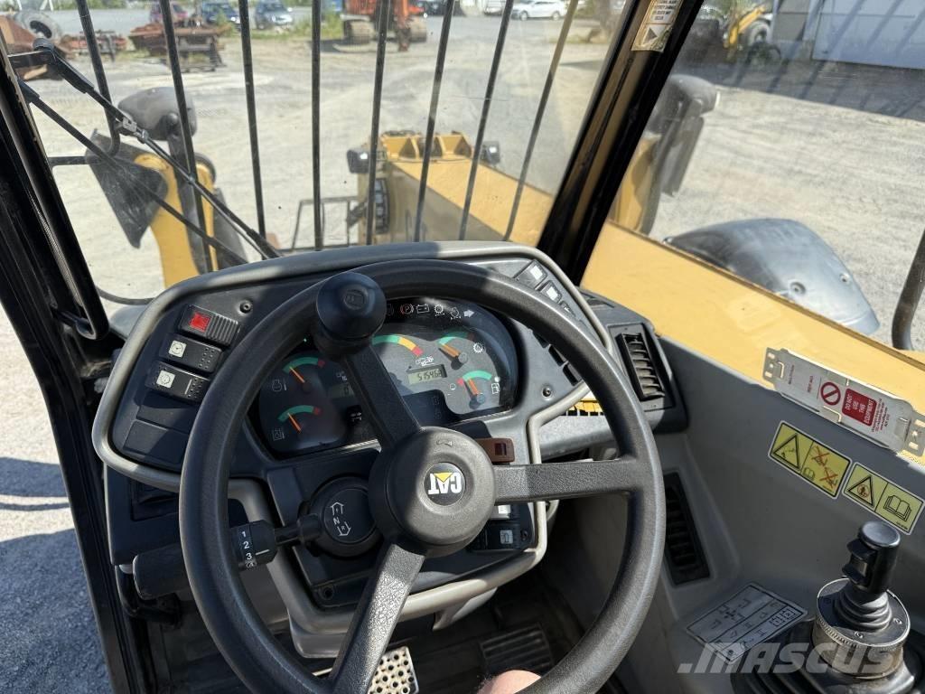CAT 360 B Teleskopik yükleyiciler
