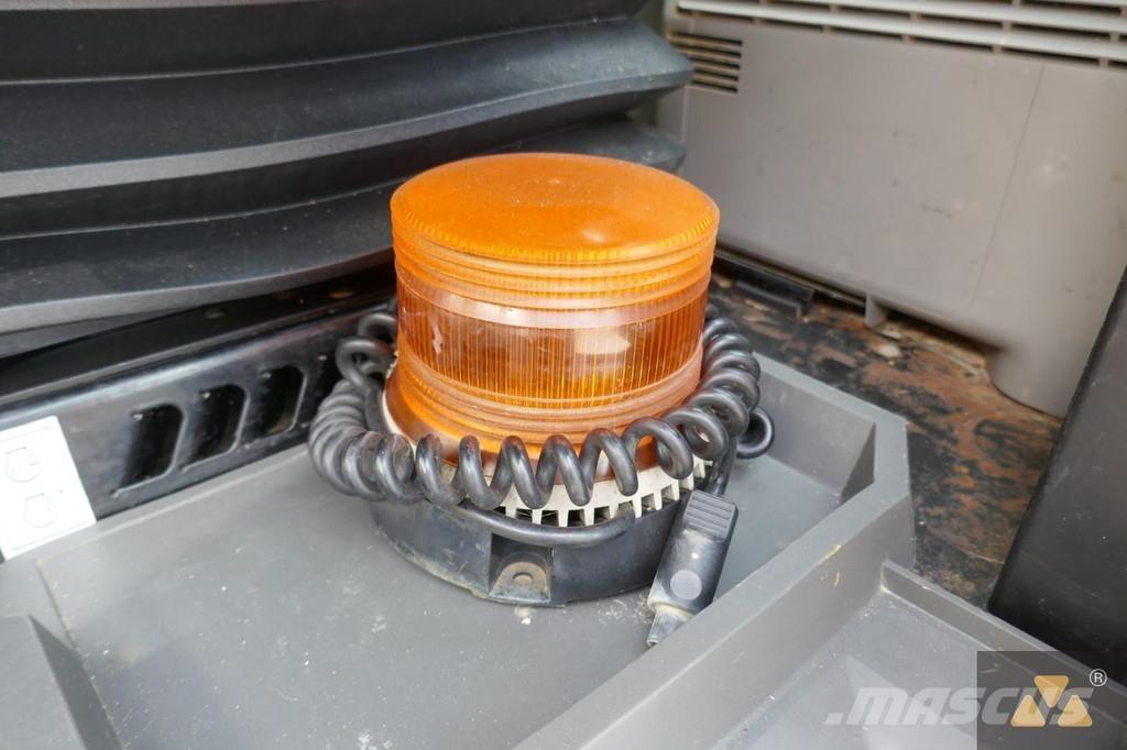 CAT 320 Paletli ekskavatörler