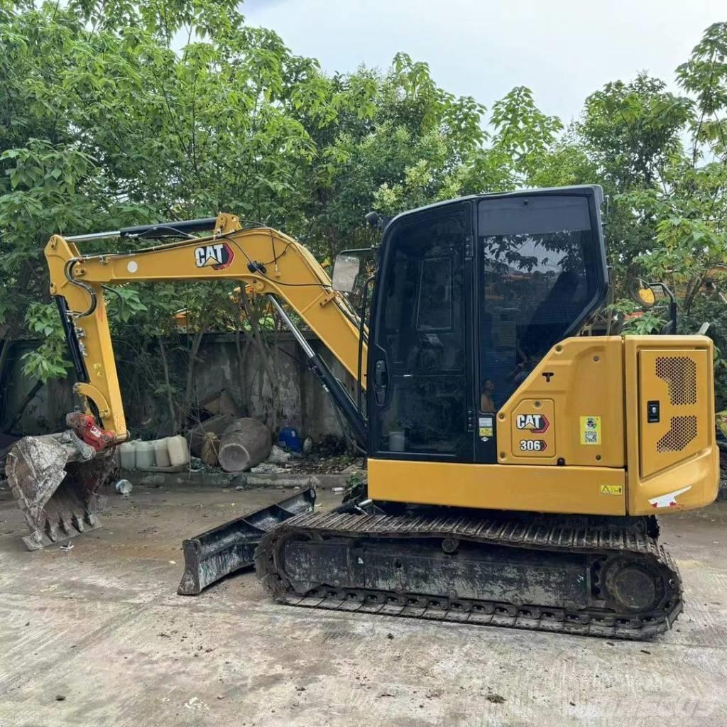 CAT 306 Paletli ekskavatörler