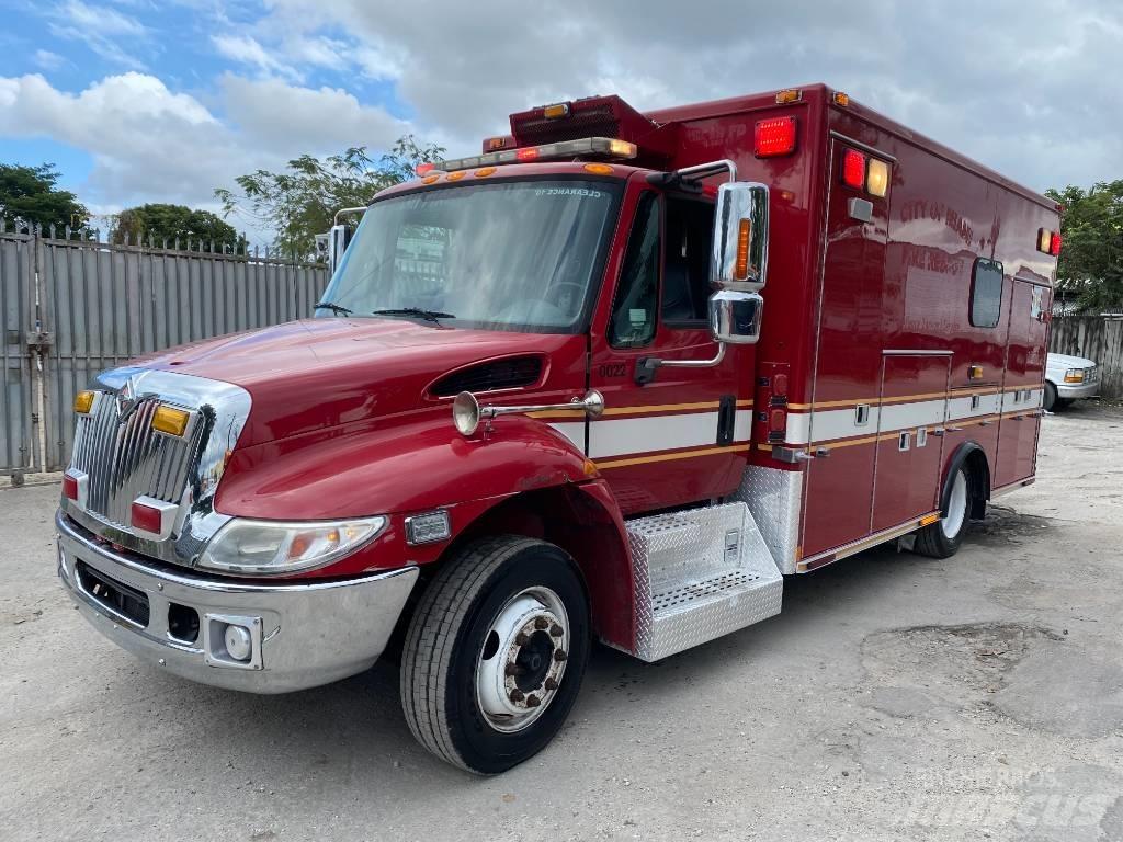International 4300 Ambulanslar