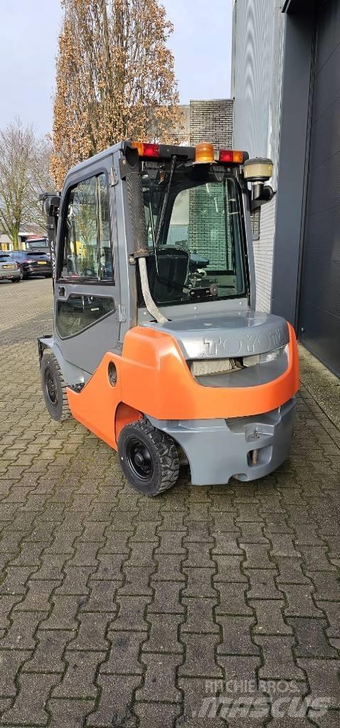 Toyota 02-8FDF25 LPG'li forkliftler