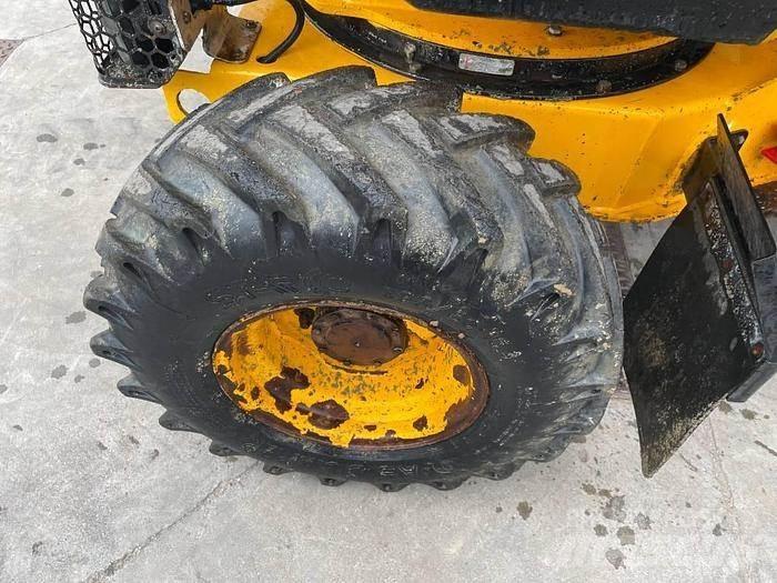 JCB 3STH Belden kirma kamyonlar
