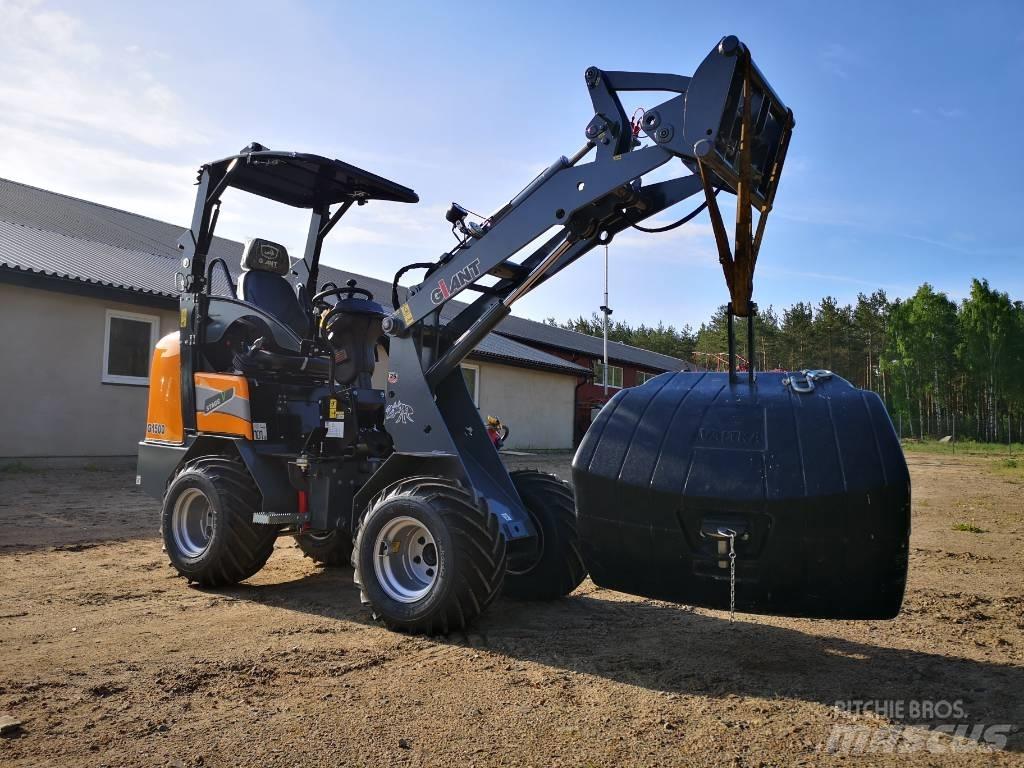 GiANT 1500 Çok amaçlı yükleyiciler