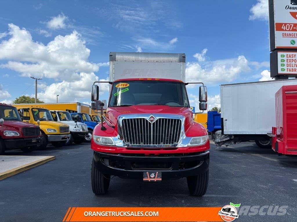 International 4300 Kapali kasa kamyonlar