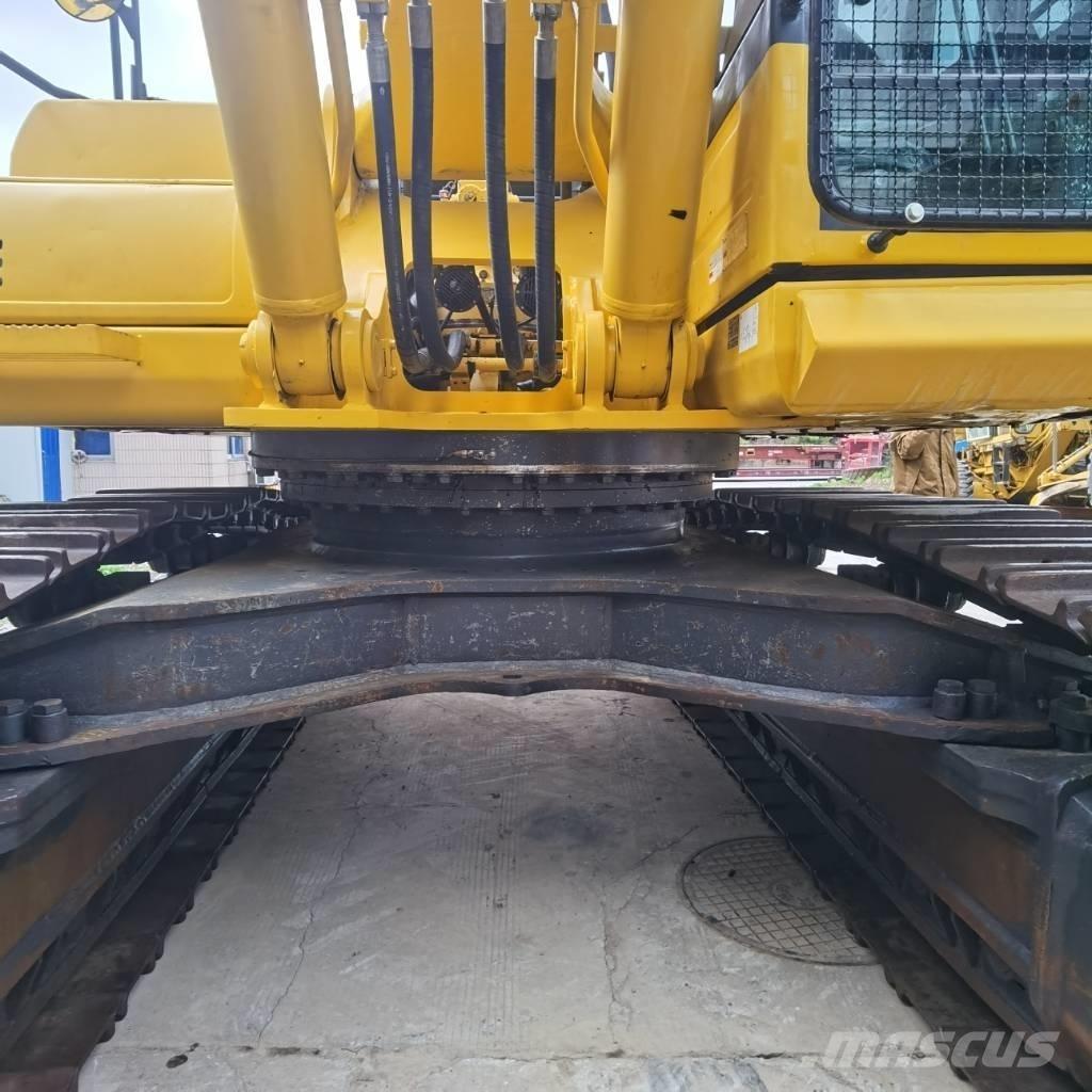 Komatsu PC 450-8 Paletli ekskavatörler