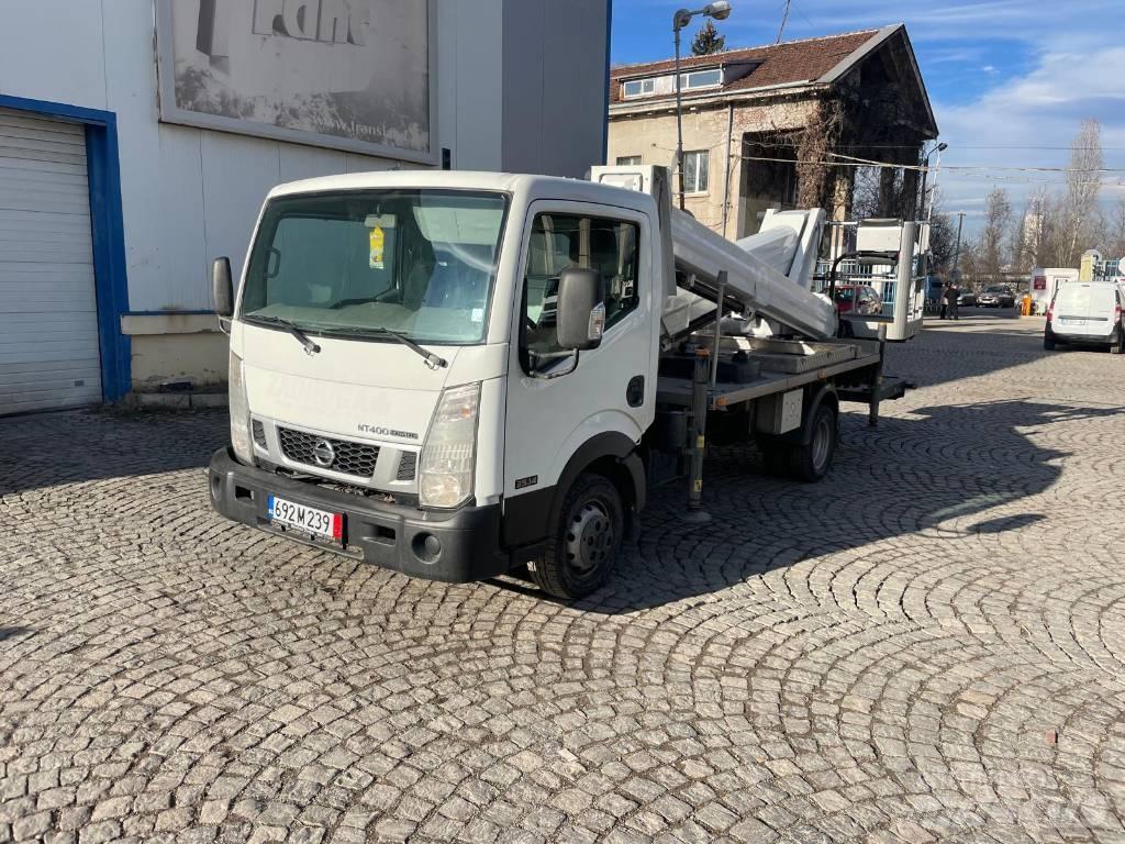 VERSALIFT VTX-240 Araç üstü platformlar