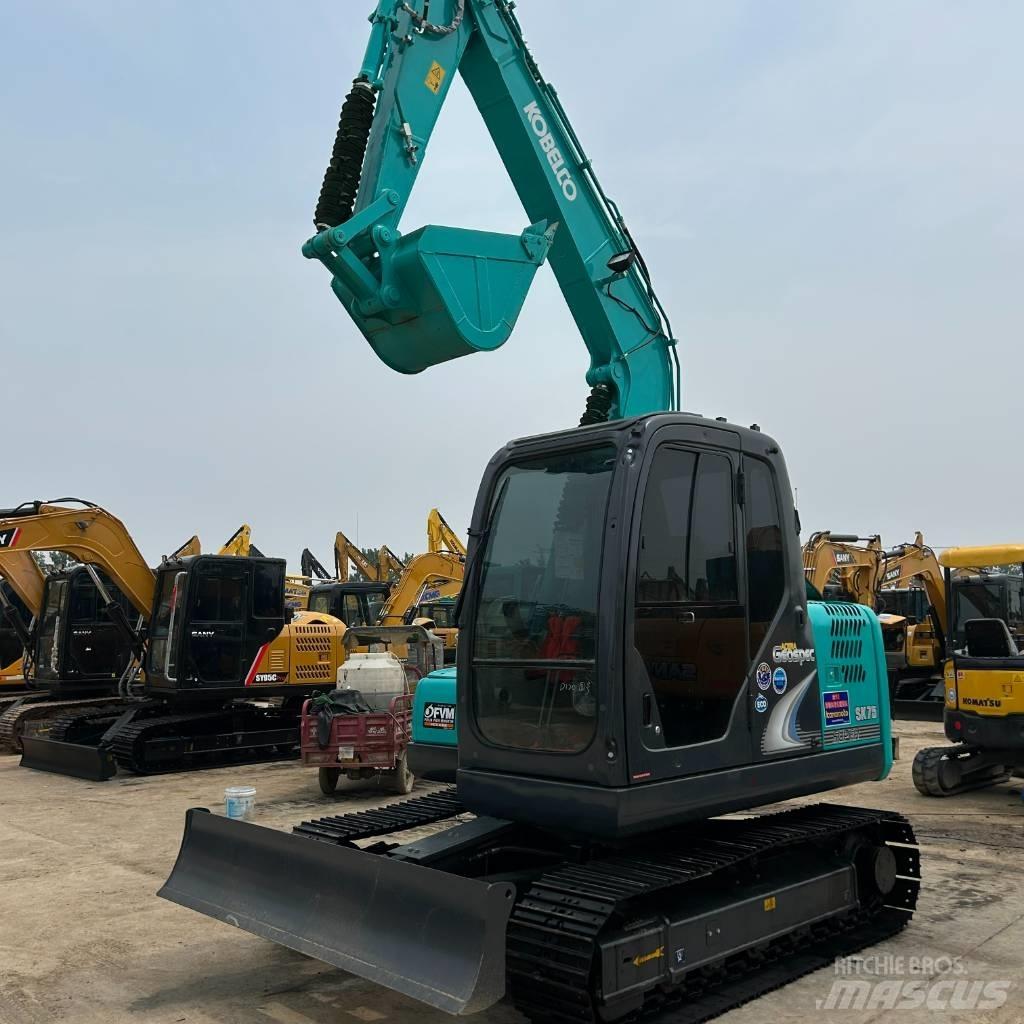 Kobelco 75 Paletli ekskavatörler